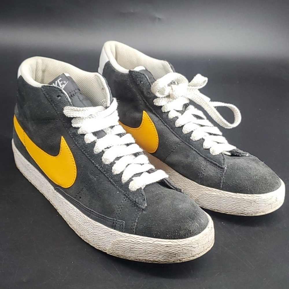 Nike Blazers High Tops size 10